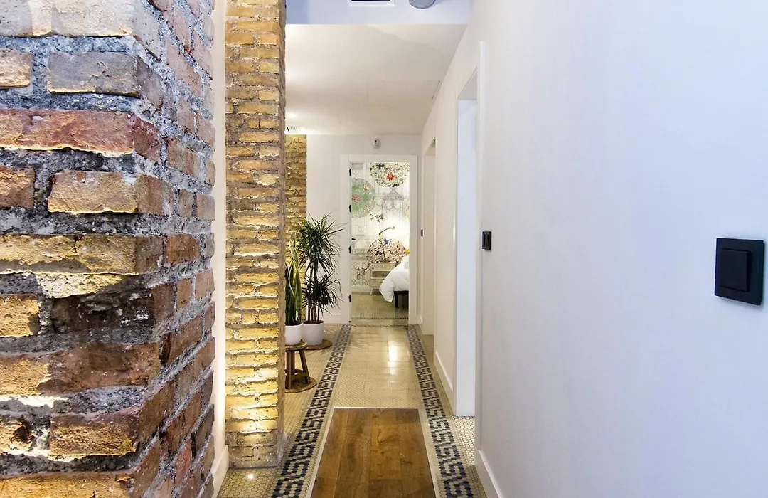 Chezmoihomes Santa Paula-1